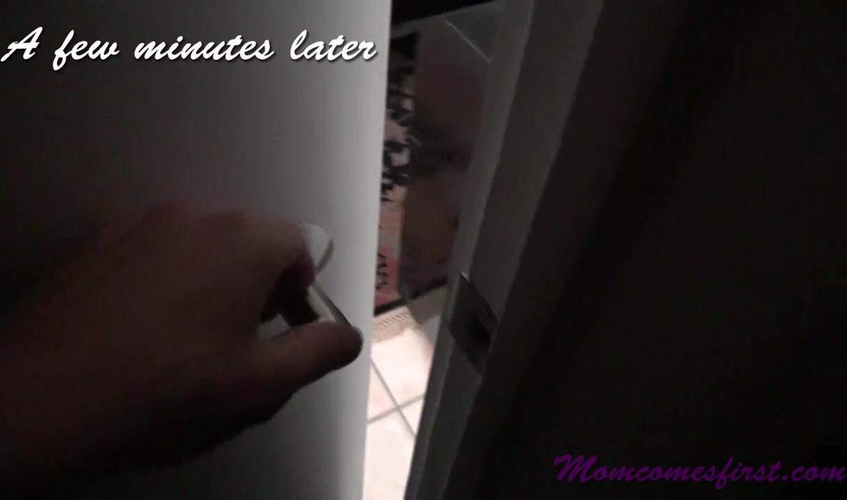 Мадам и пасынок занимаются сексом - порно хит Мадам и пасынок занимаются сексом - порно хит